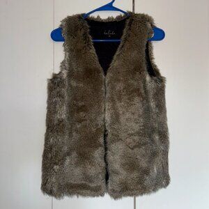 Aritzia Talula Brown Faux Fur Vest